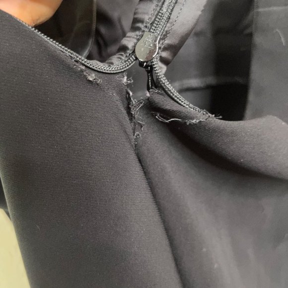 Assali Women's Cartel Mini Black Dress Size XS Deep V Lace Zip Back - Picture 12 of 12